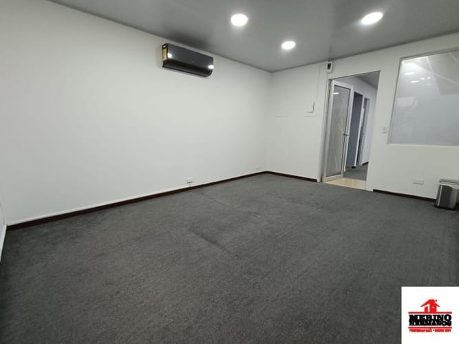 Oficina en arriendo en Guayabal, Medellín, 112 m² · foto 7 de 14