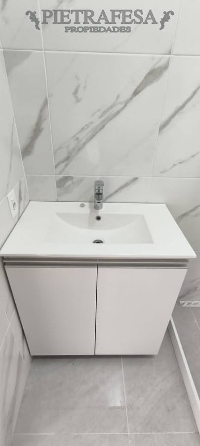 Apartamento en alquiler, 3 dormitorios, 1 baño, patio, cochera. Cerrito. · Foto 8