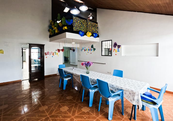 Casa de 8 alcobas en venta en Pontevedra, Bogotá, 297 m² · foto 4 de 24