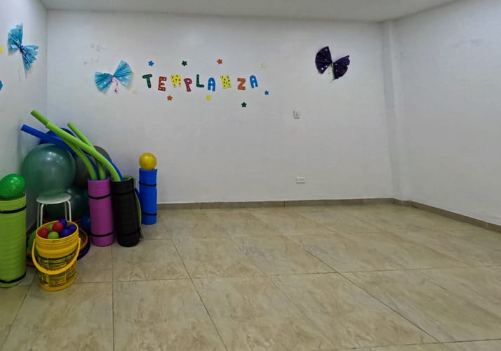 Casa de 8 alcobas en venta en Pontevedra, Bogotá, 297 m² · foto 9 de 24