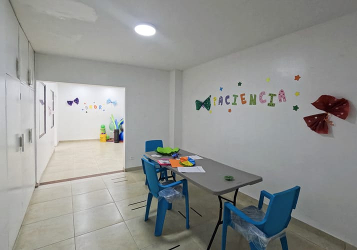 Casa de 8 alcobas en venta en Pontevedra, Bogotá, 297 m² · foto 11 de 24