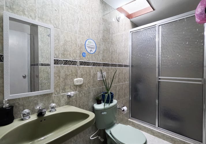 Casa de 8 alcobas en venta en Pontevedra, Bogotá, 297 m² · foto 18 de 24