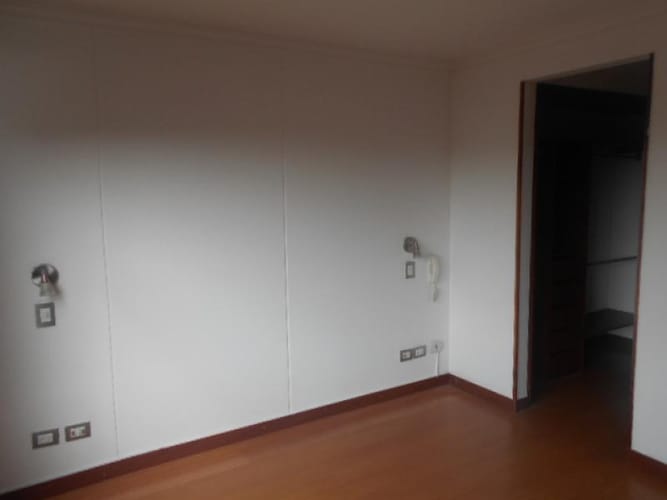 Apartamento de 2 alcobas en venta en Jose Joaquin Vargas, Bogotá, 71 m² · foto 13 de 21