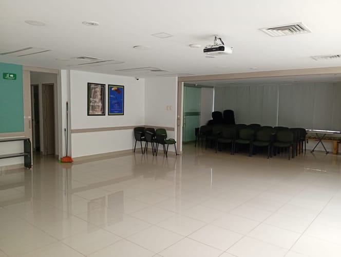 Oficina en arriendo en Alejandría, Medellín, 255 m² · foto 4 de 15