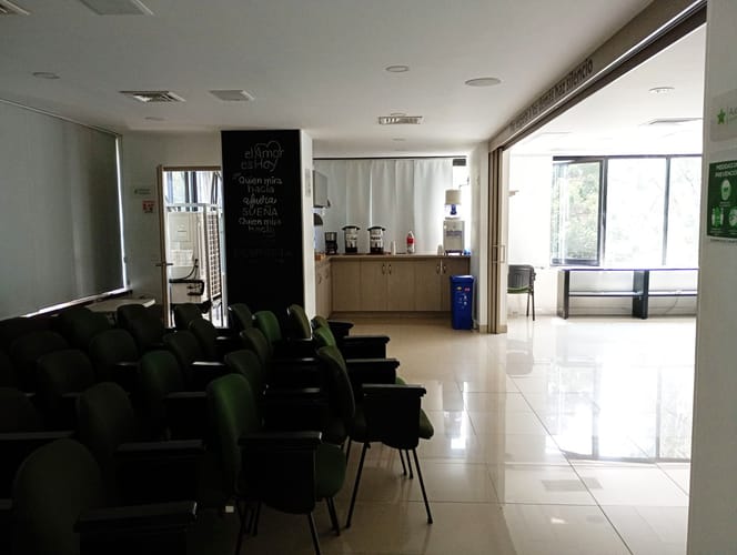 Oficina en arriendo en Alejandría, Medellín, 255 m² · foto 8 de 15