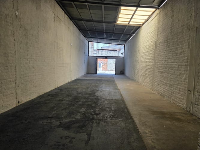 Bodega en arriendo en Obrero, Cali, 104 m² · foto 2 de 16