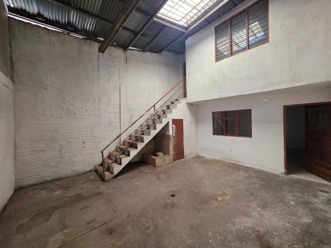 Bodega en arriendo en Obrero, Cali, 104 m² · foto 5 de 16