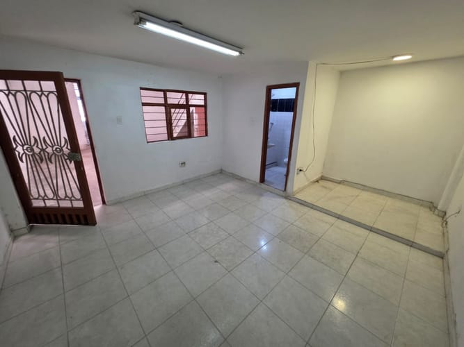 Bodega en arriendo en Obrero, Cali, 104 m² · foto 9 de 16