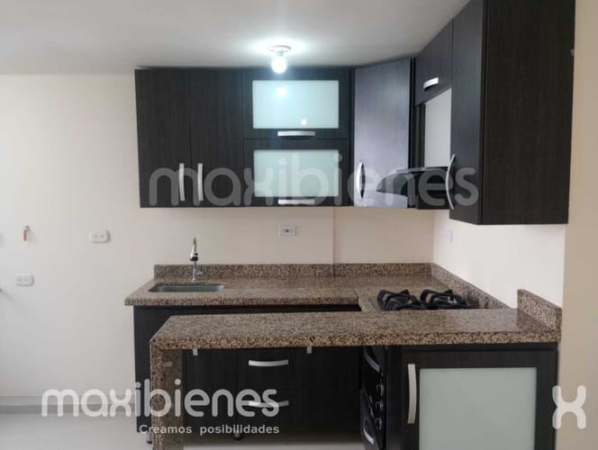 Apartamento de 2 alcobas en arriendo en Cabecera San Antonio De Prado, Medellín, 55 m² · foto 2 de 10