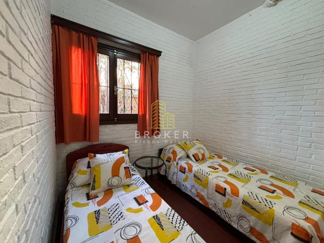 Alquiler anual casa en zona Playa Mansa · Foto 7