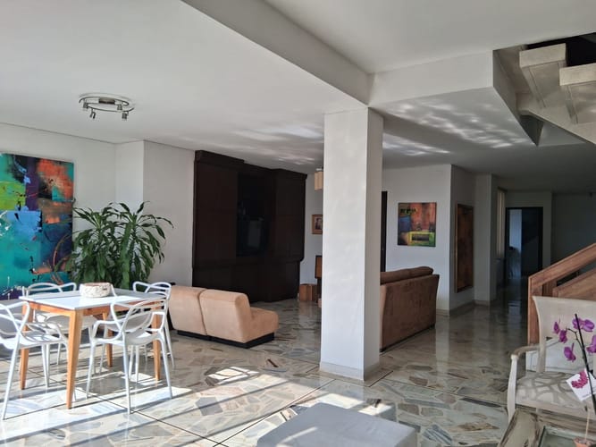 Apartamento de 4 alcobas en venta en Santa Monica, Cali, 280 m² · foto 4 de 11