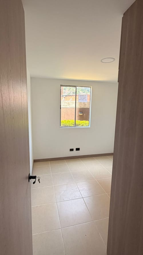 Apartamento de 3 alcobas en venta en Facultad De Minas U. Nacional, Medellín, 69 m² · foto 9 de 19