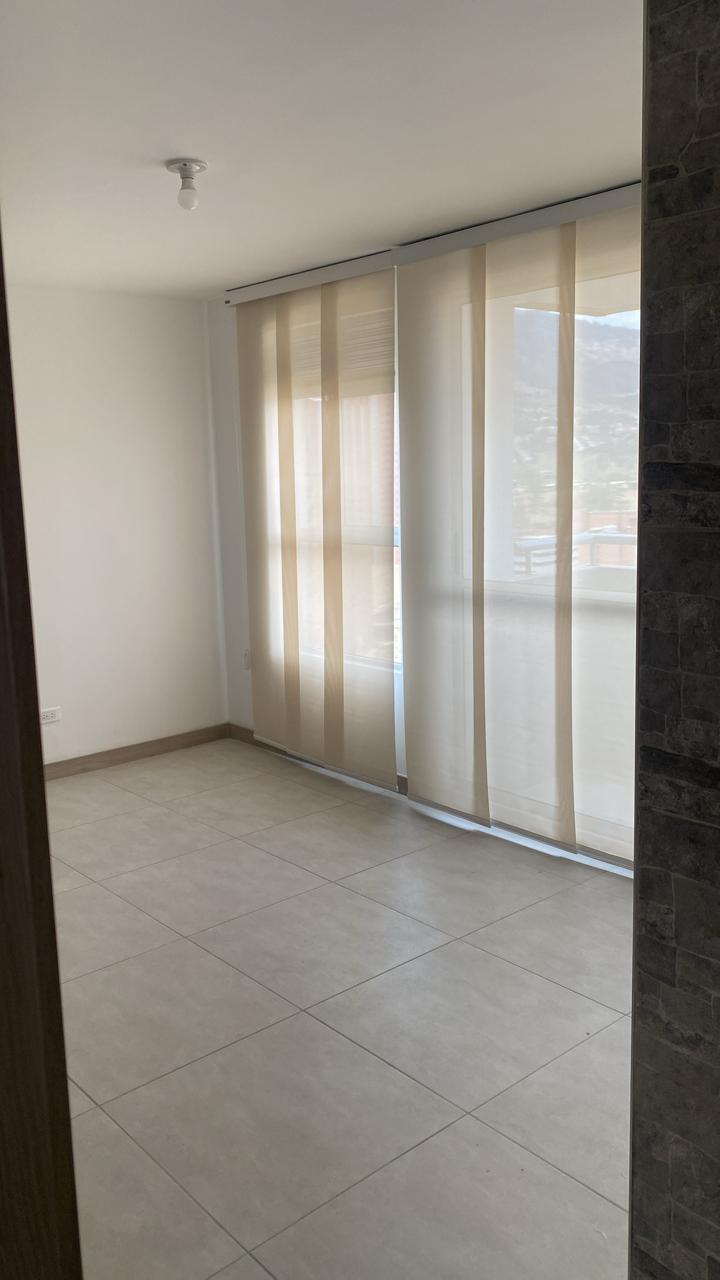 Apartamento en venta en Santa Rosa De Lima, Medellín · foto 2 de 23