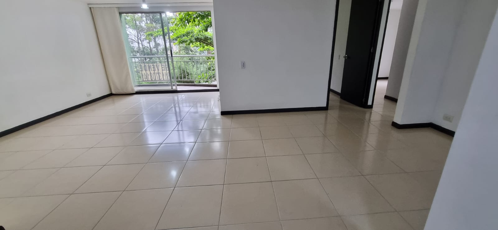 Apartamento en venta en La Tablaza, La Estrella · foto 2 de 18