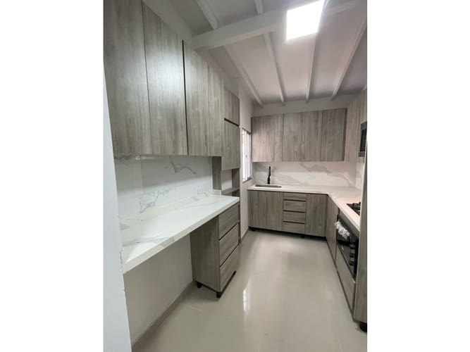 Casa de 4 alcobas en arriendo en Loma De Los Bernal, Medellín, 100 m² · foto 15 de 21