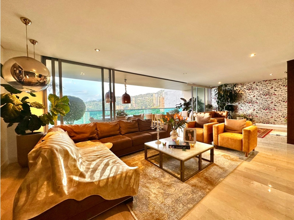 Apartamento en venta en El Poblado, Medellín · foto 3 de 24