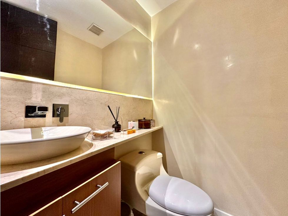 Apartamento en venta en El Poblado, Medellín · foto 4 de 24