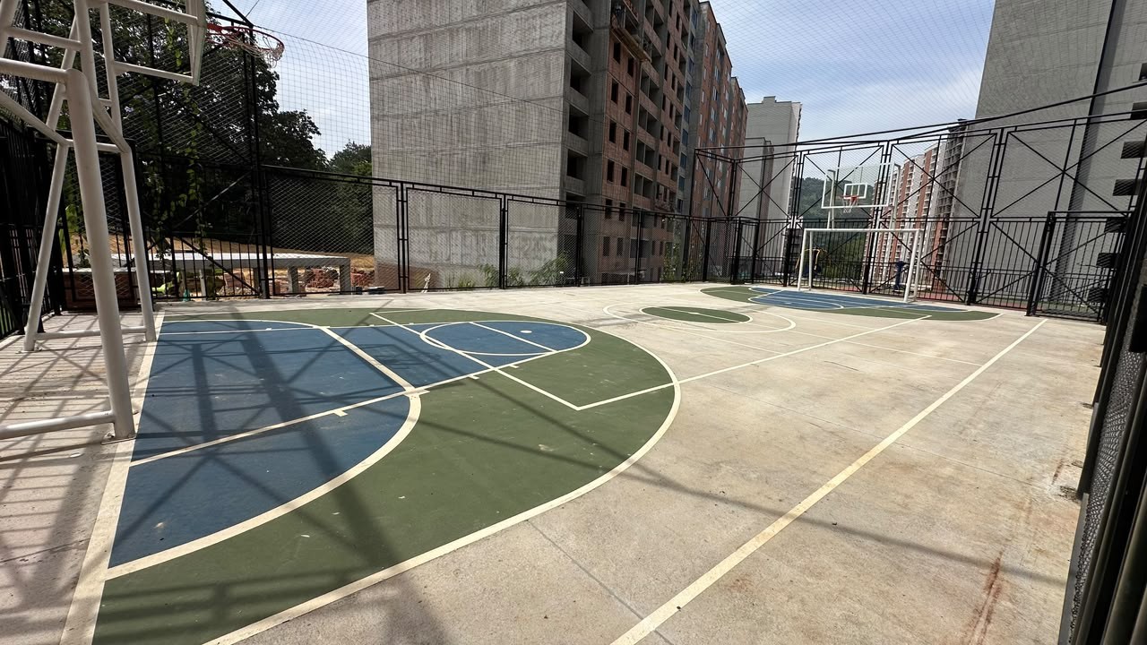 Apartamento en arriendo en Casiano, Floridablanca · foto 2 de 18