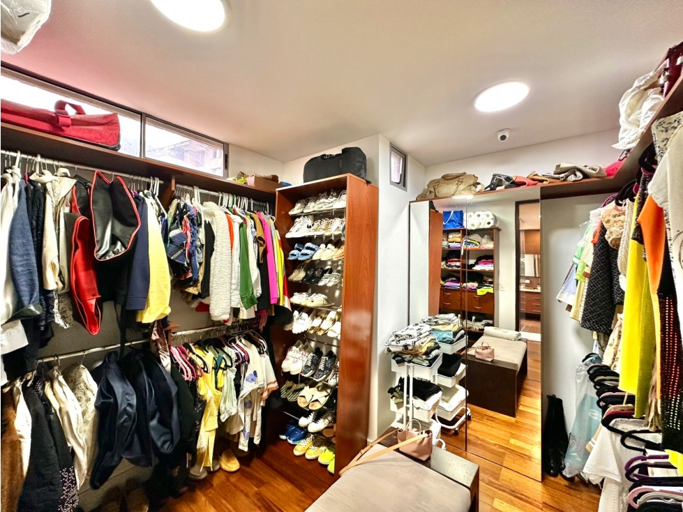 Apartamento en venta en El Poblado, Medellín · foto 19 de 24