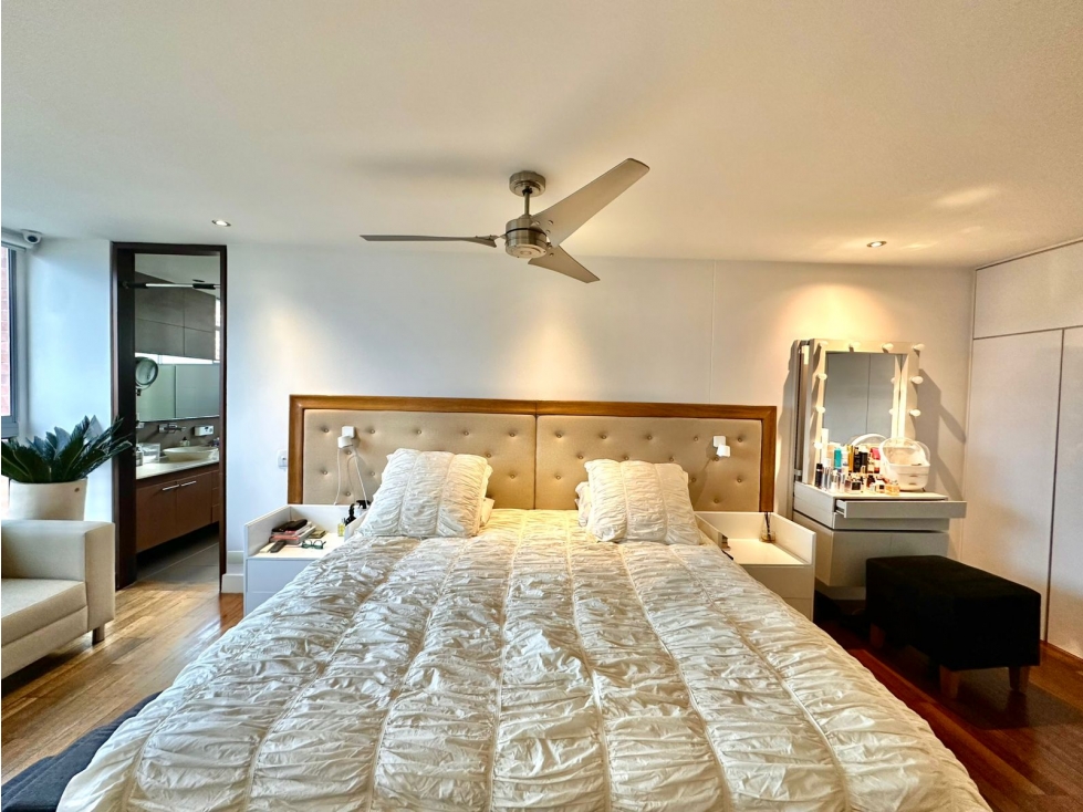 Apartamento en venta en El Poblado, Medellín · foto 20 de 24