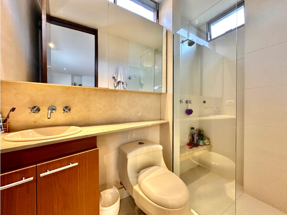Apartamento en venta en El Poblado, Medellín · foto 22 de 24