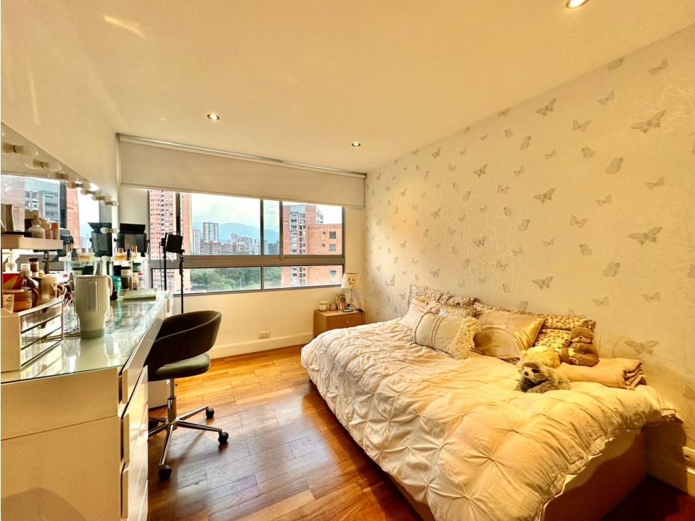 Apartamento en venta en El Poblado, Medellín · foto 23 de 24