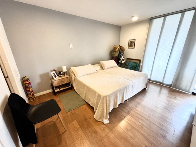 Apartaestudio en venta en El Poblado, Medellín, 76 m² · foto 8 de 24
