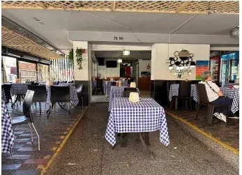 Local en venta en Los Colores, Medellín, 145 m² · foto 4 de 4