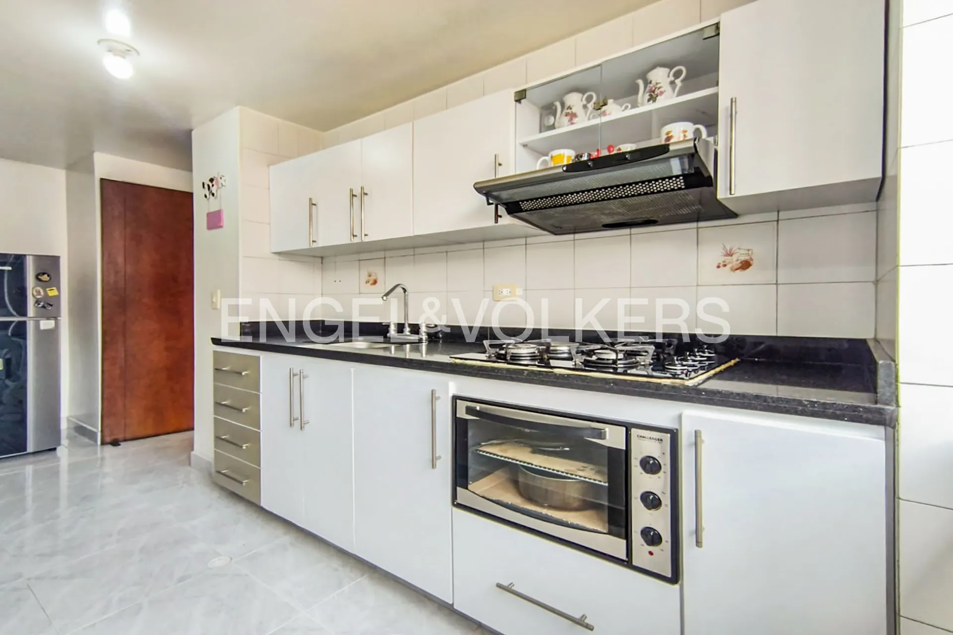 Apartamento en venta en Mazuren, Bogotá · foto 7 de 17