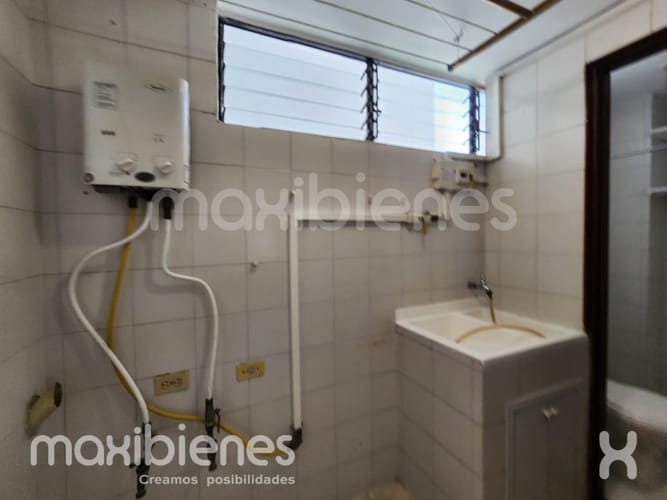 Apartamento de 3 alcobas en arriendo en La Florida, Medellín, 95 m² · foto 15 de 19