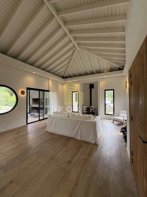 Excelente casa en alquiler anual en barrio privado en la barra de 3 dorm en suite · Foto 4