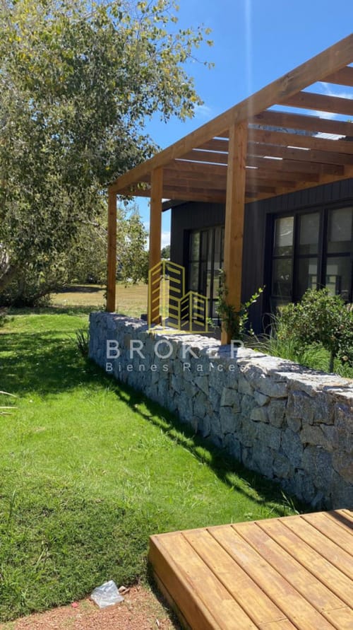 Venta y alquiler anual de casa de 4 dormitorios en barrio privado de la barra · Foto 5