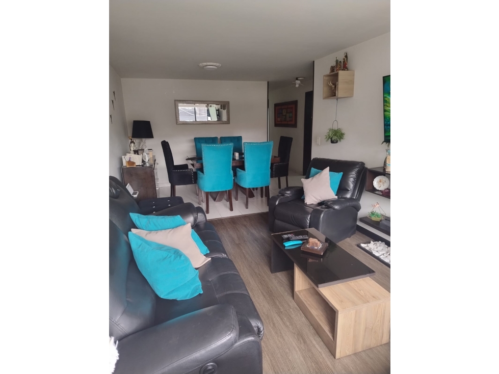Casa en venta en La Cabaña, Bogotá · foto 2 de 24