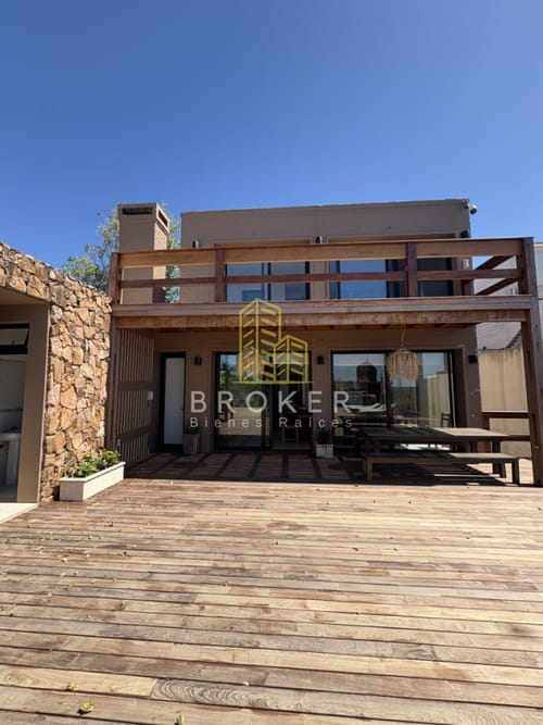 Muy linda casa en alquiler anual e invernal con vista al mar en montoya · Foto 4