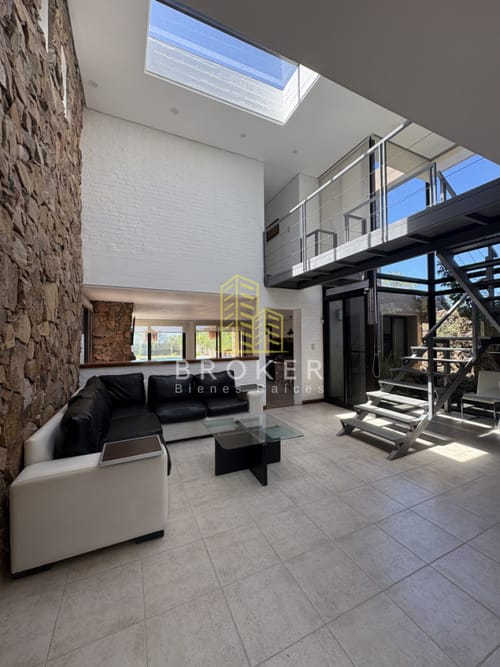 Muy linda casa en alquiler anual e invernal con vista al mar en montoya · Foto 8