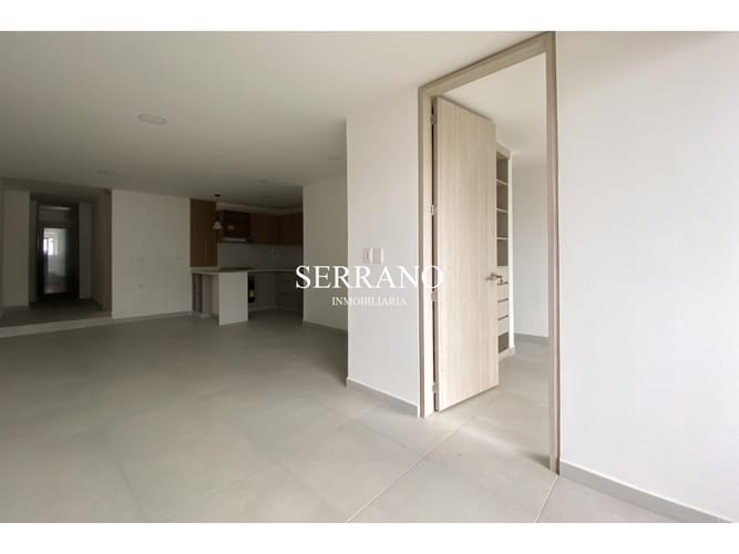 Apartamento de 2 alcobas en venta en Nuevo Sotomayor, Bucaramanga, 72 m² · foto 3 de 13