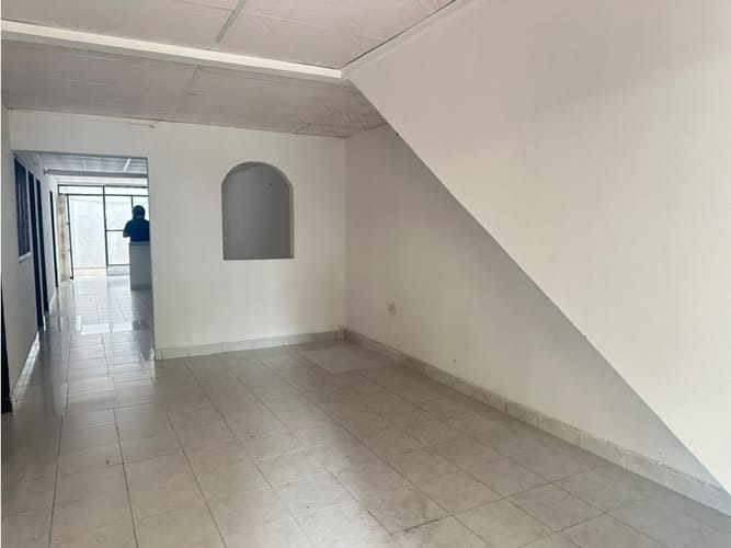 Casa de 7 alcobas en venta en Manzanares, Neiva, 205 m² · foto 5 de 14