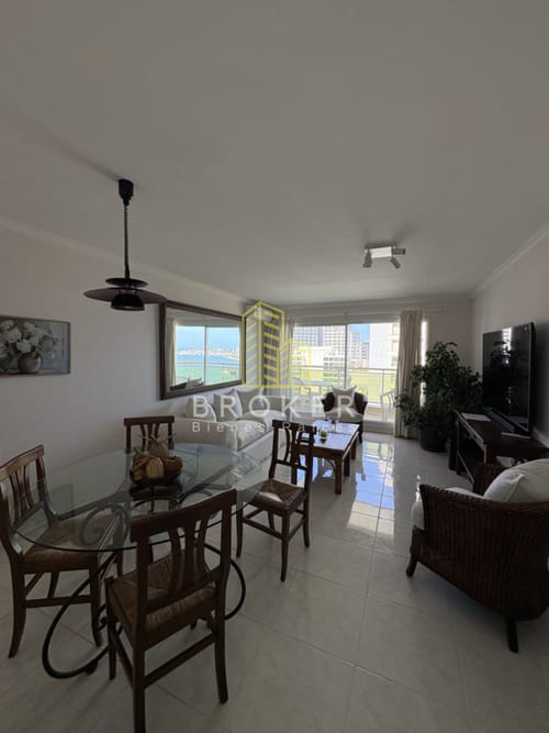 Venta y alquiler anual de departamento en primera linea piso alto · Foto 5