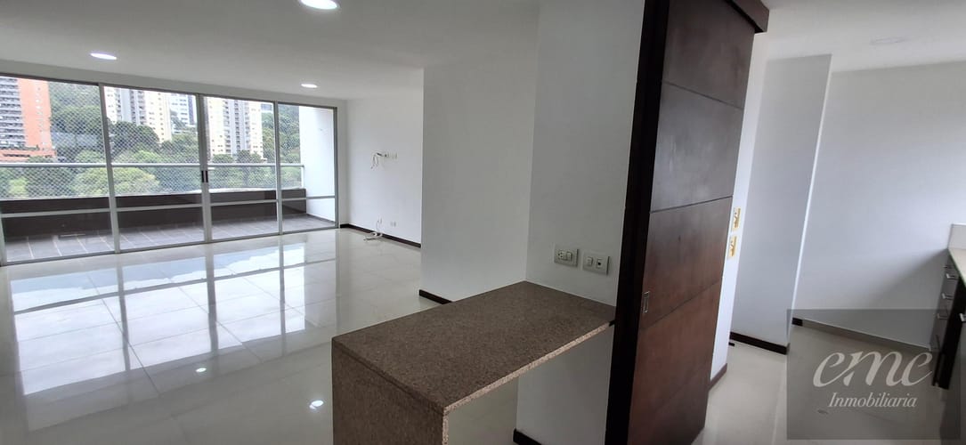 Apartamento de 4 alcobas en arriendo en Los Balsos, Medellín, 114 m² · foto 5 de 24
