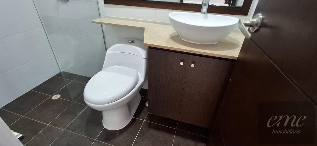 Apartamento de 4 alcobas en arriendo en Los Balsos, Medellín, 114 m² · foto 11 de 24