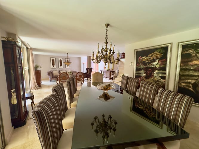 Casa de 4 alcobas en venta en Los Naranjos, Envigado, 370 m² · foto 8 de 17