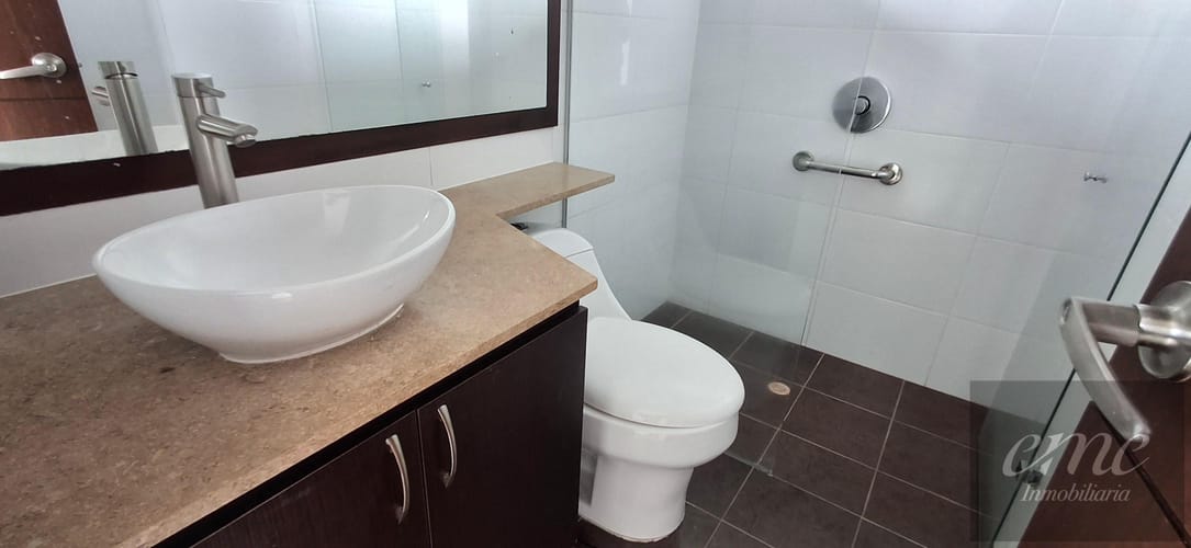 Apartamento de 4 alcobas en arriendo en Los Balsos, Medellín, 114 m² · foto 18 de 24