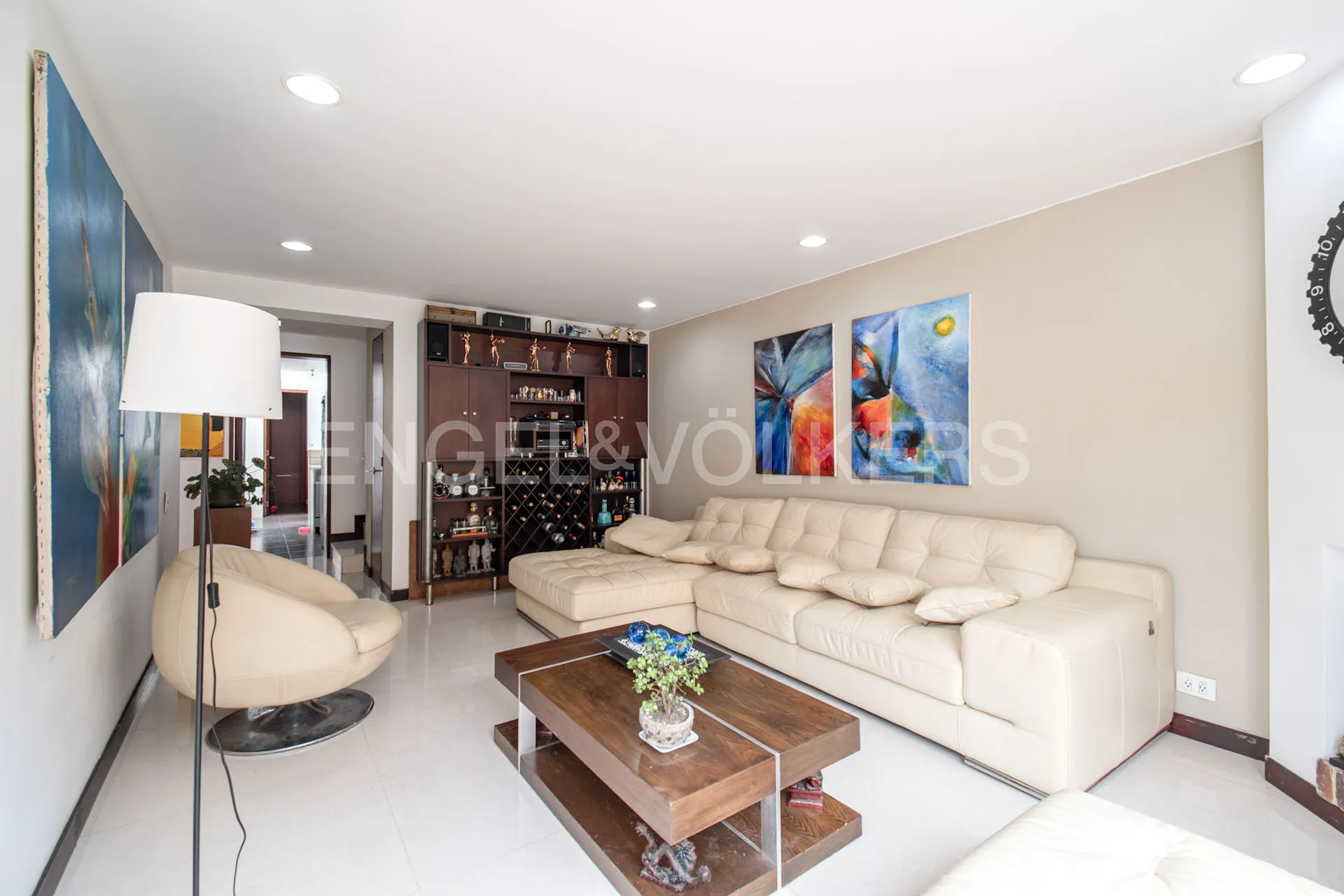 Casa en venta en Gratamira, Bogotá · foto 3 de 20