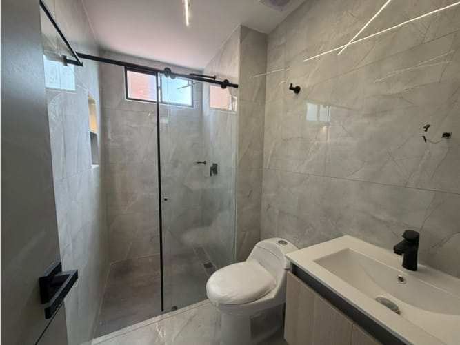 Apartamento en arriendo en Belen Alameda, Medellín, 116 m² · foto 13 de 14
