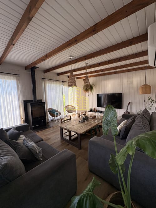 Venta y Alquiler de muy linda casa de 2 dormitorios y 2 baños en miramar acres · Foto 2