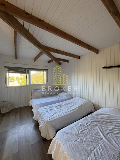 Venta y Alquiler de muy linda casa de 2 dormitorios y 2 baños en miramar acres · Foto 7