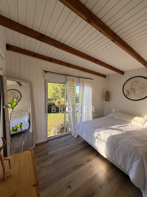 Venta y Alquiler de muy linda casa de 2 dormitorios y 2 baños en miramar acres · Foto 8