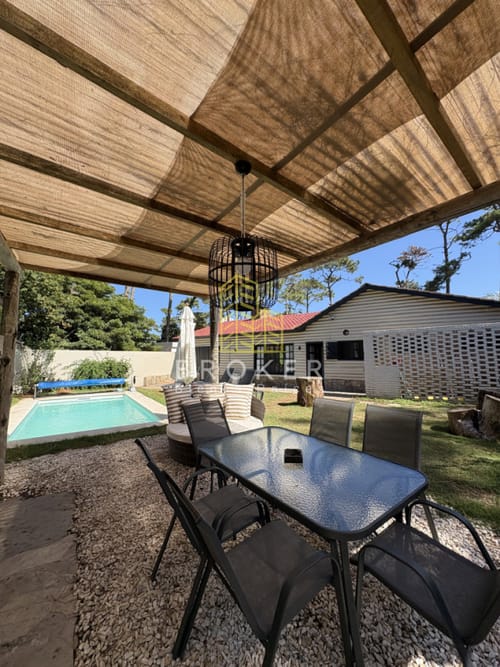 Alquiler de hermosa casa reciclada de 3 dormitorios en san rafael · Foto 2