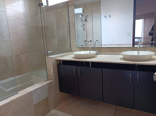 Apartamento de 3 alcobas en arriendo en La Calera, Medellín, 224 m² · foto 22 de 22
