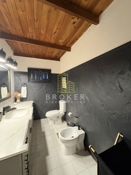 Alquiler de hermosa casa reciclada de 3 dormitorios en san rafael · Foto 8